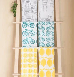 Dishtowel, "Bicycles" -Home Furnishings 2252529 ND F20 Colour Center Floursacks style