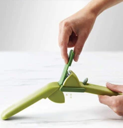 Joseph Joseph CleanForce Garlic Press, "Green" -Home Furnishings 71u7Ry JG0L. AC SL1500