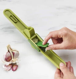 Joseph Joseph CleanForce Garlic Press, "Green" -Home Furnishings 71ziphTB79L. AC SL1500