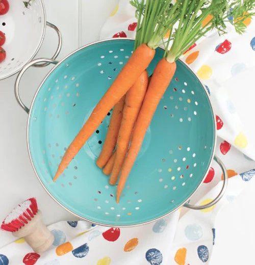 Small Metal Colander 3 Small Metal Colander - Image 3