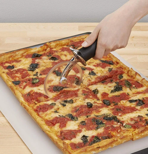 OXO Pizza Wheel, Good Grips 2 OXO Pizza Wheel, Good Grips - Image 2