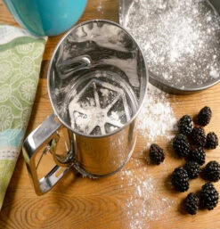 Triple Mesh Flour Sifter -Home Furnishings SIFT 5TM TRIPLE MESH FLOUR SIFTER4